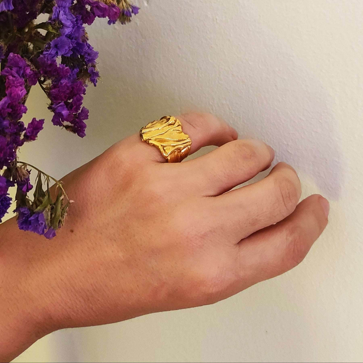 Unique Chiton ring, a Greek design protected by the law since 2017