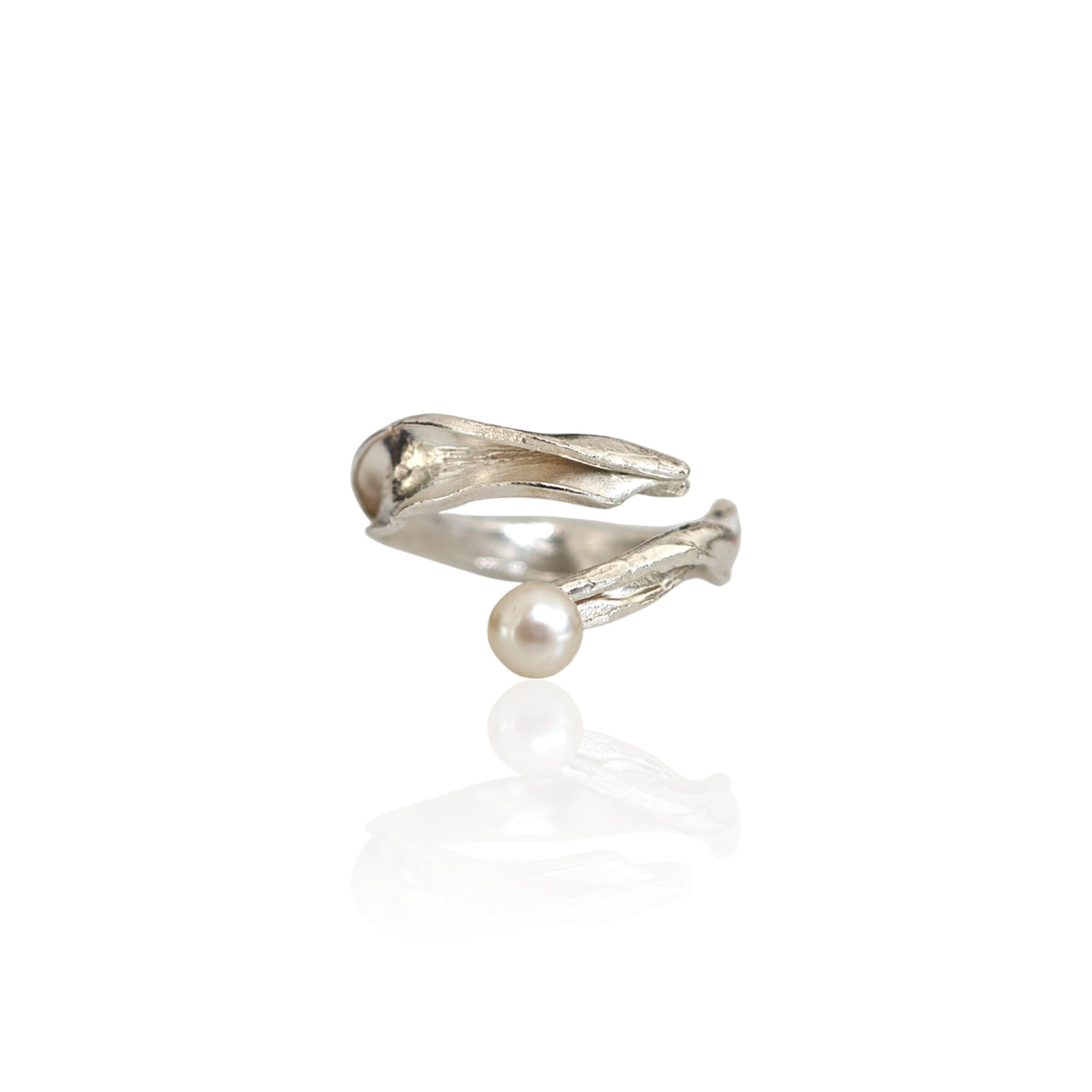 Peplos Pearl Wrap Ring