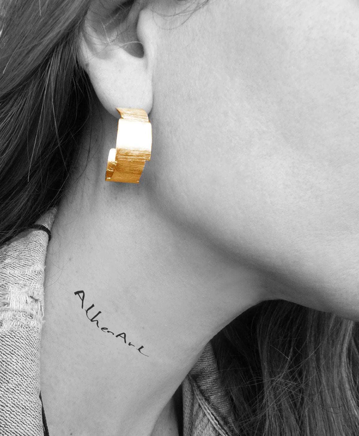 Block Textured Hoop Earrings - Athenart 