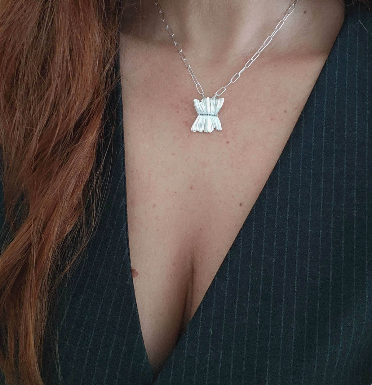 Elegant Silver charm necklace - Athenart 