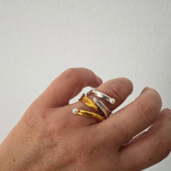 Peplos Pearl Wrap Ring