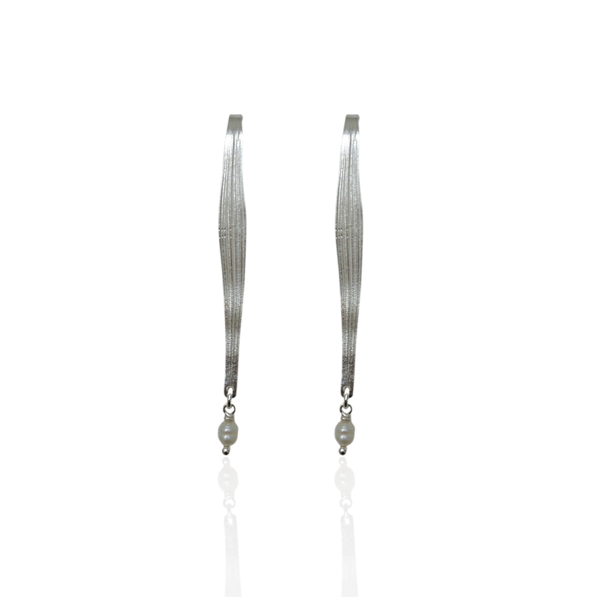 Ariadne Thread Pearl Drops