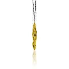 Athenais Drapé Pendant in gold-plated 925 silver, elongated Peplos-fold silhouette, product photo on white background