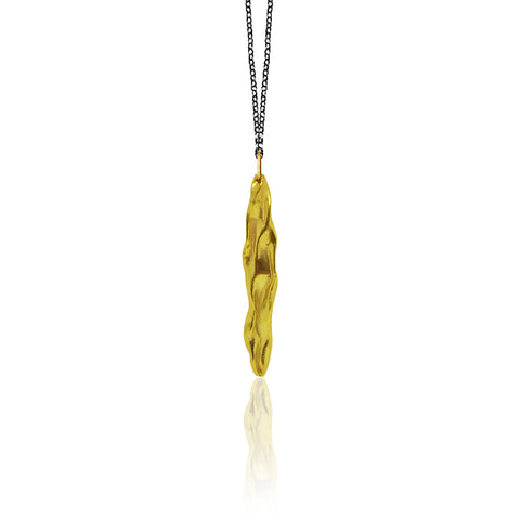 Athenais Drapé Pendant in gold-plated 925 silver, elongated Peplos-fold silhouette, product photo on white background