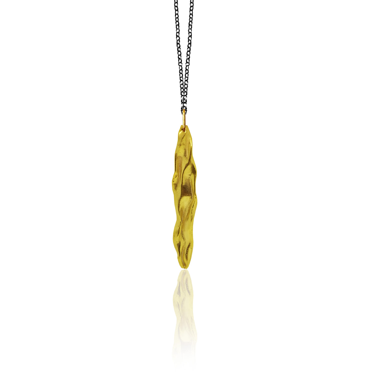 Athenais Drapé Pendant in gold-plated 925 silver, elongated Peplos-fold silhouette, product photo on white background
