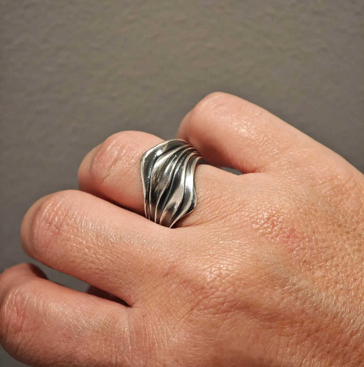 Wavy fold silver ring - Athenart 