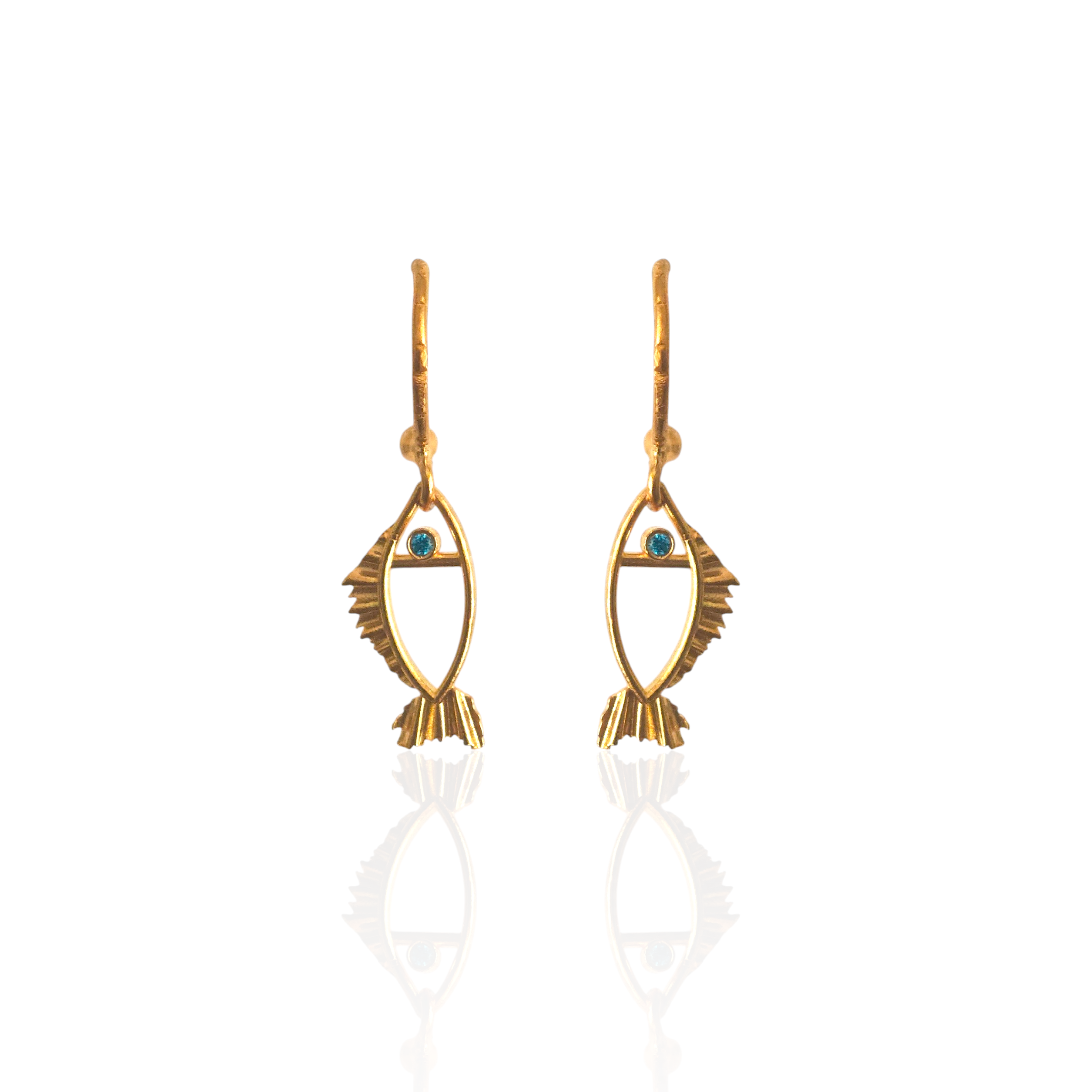Gold fish-shaped earrings with wblu eye zircons made in Athens 